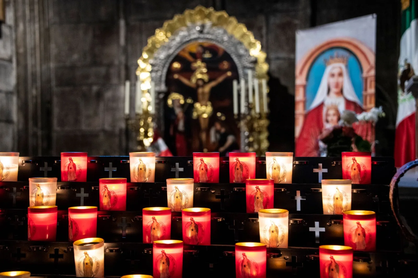 Biskup Huzjak urucio papinsko odlikovanje u Bjelovaru